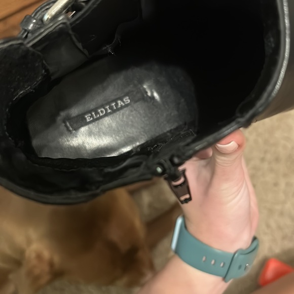 Boots - Picture 3 of 3